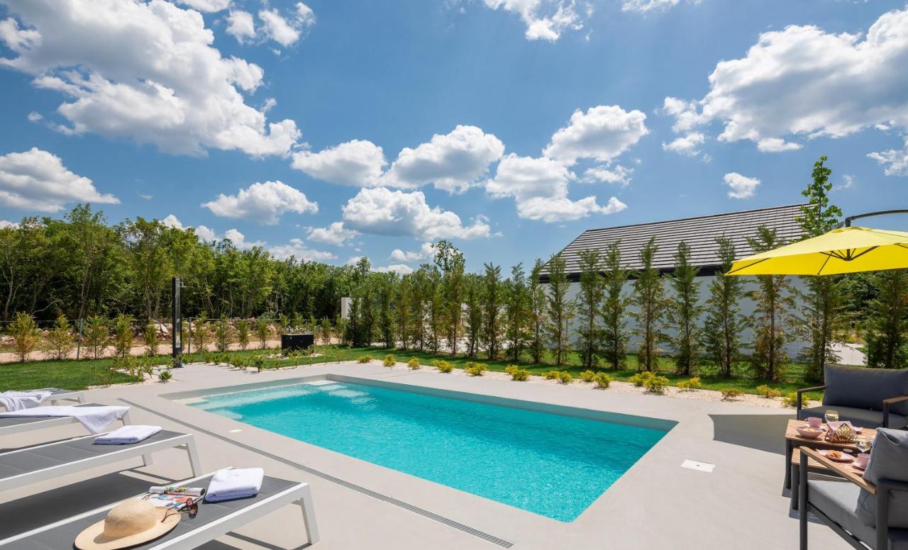 Bandelli Villas Oklaj 外观 照片
