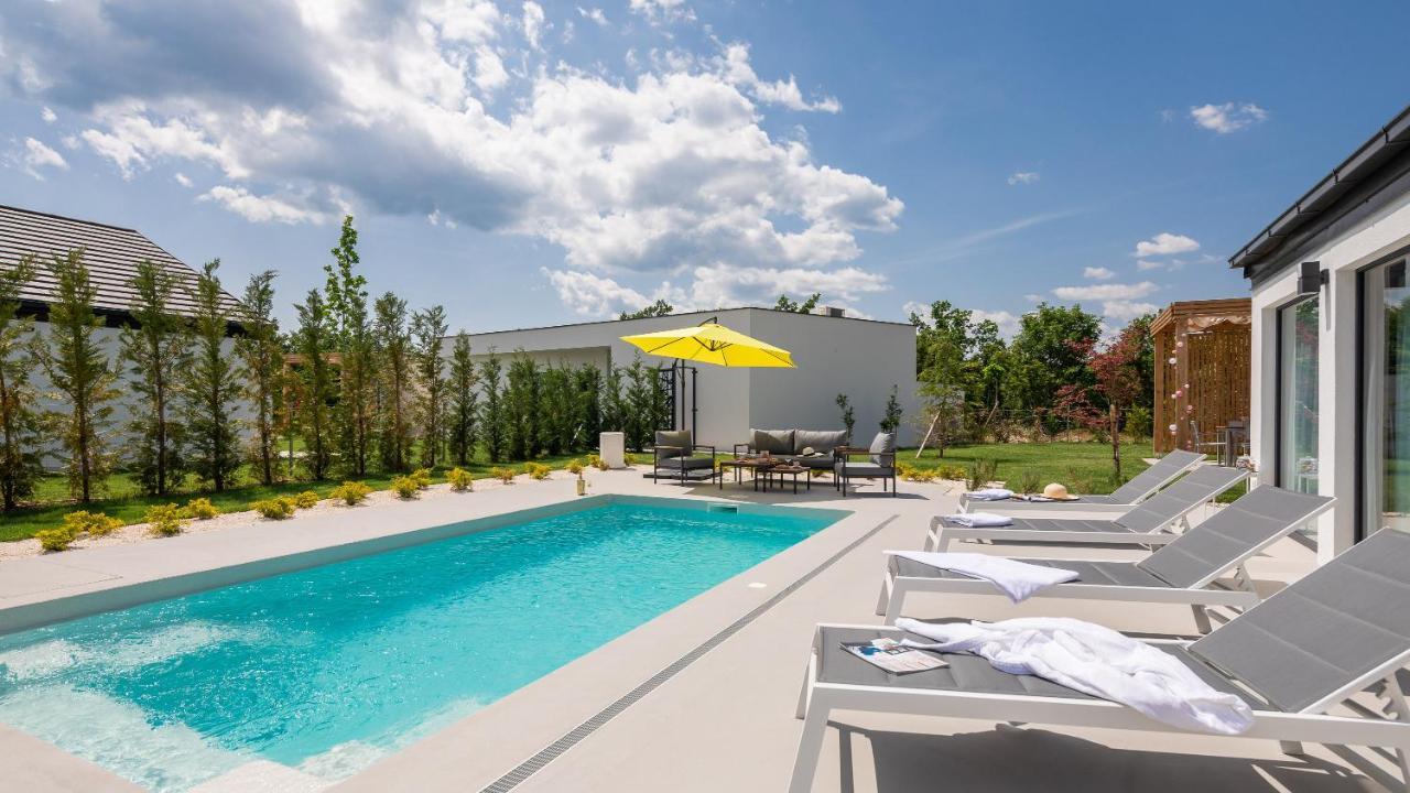 Bandelli Villas Oklaj 外观 照片