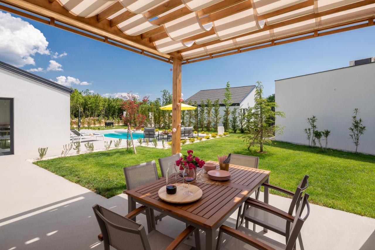 Bandelli Villas Oklaj 外观 照片