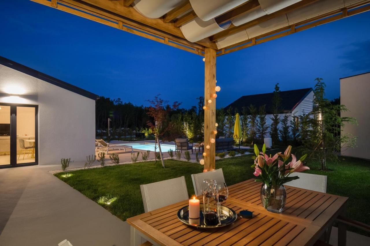 Bandelli Villas Oklaj 外观 照片