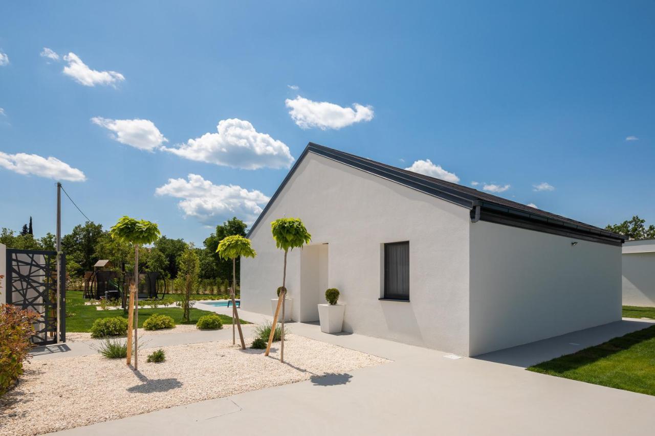 Bandelli Villas Oklaj 外观 照片