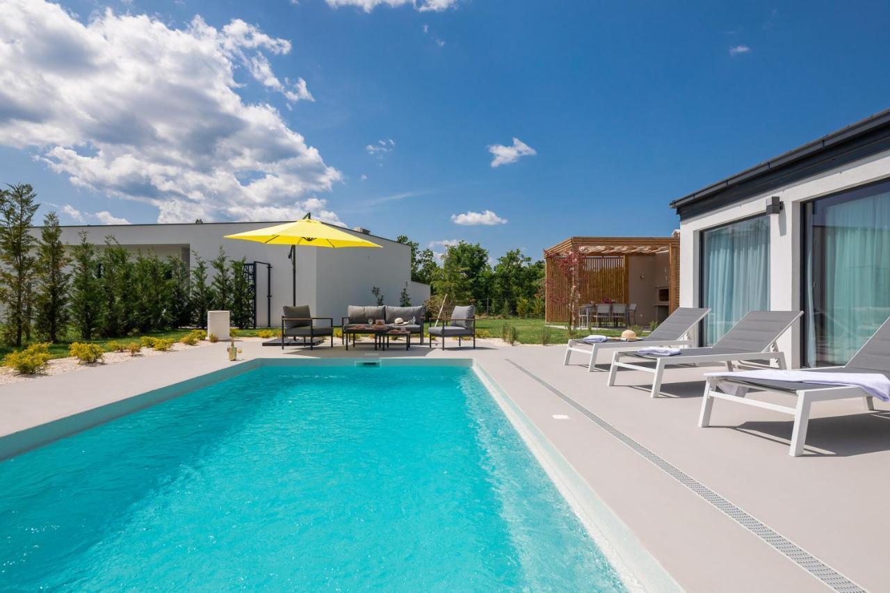 Bandelli Villas Oklaj 外观 照片