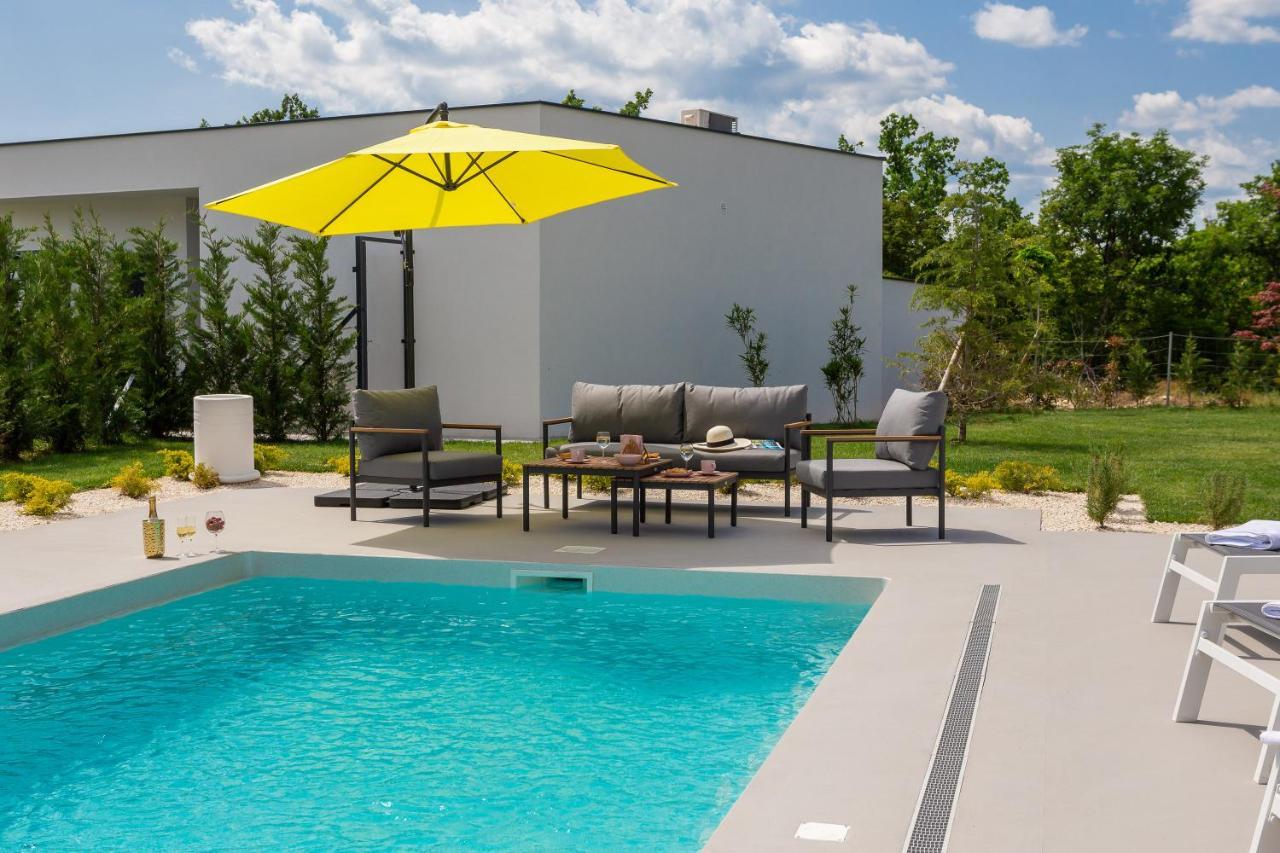 Bandelli Villas Oklaj 外观 照片