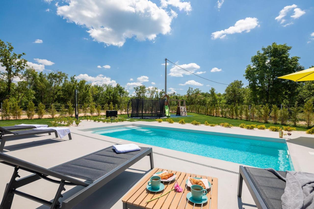 Bandelli Villas Oklaj 外观 照片