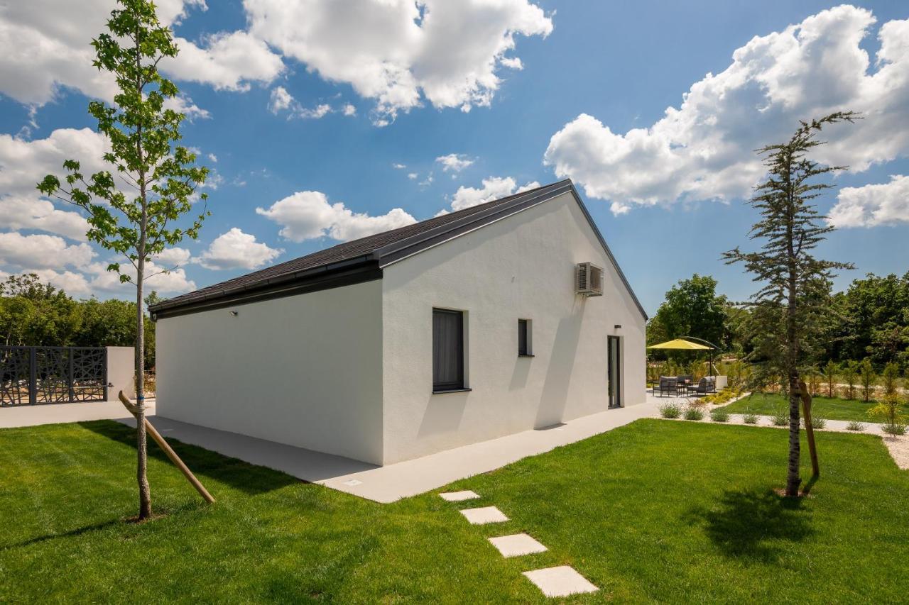 Bandelli Villas Oklaj 外观 照片